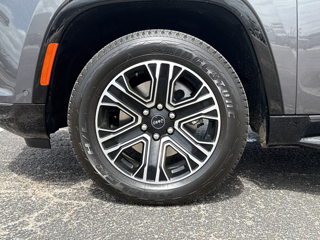2026 Jeep Grand Wagoneer L  Gray at River Oaks CDJR