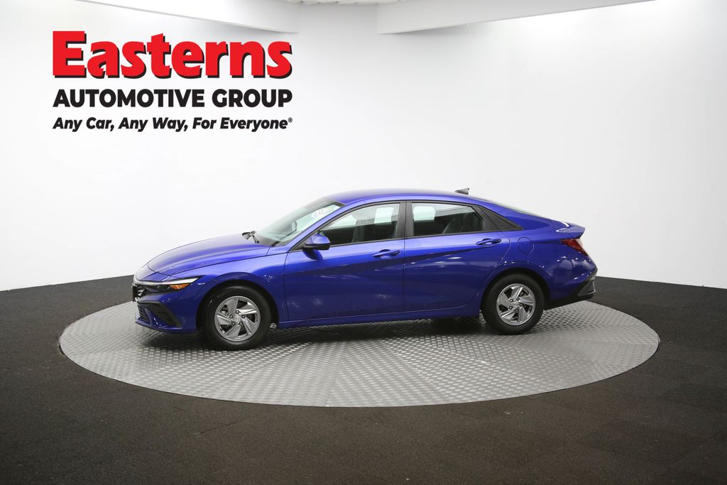 Used 2024 Blue Hyundai SE image 56