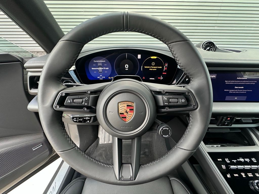 Thumbnail: 2026 Porsche Macan - 16