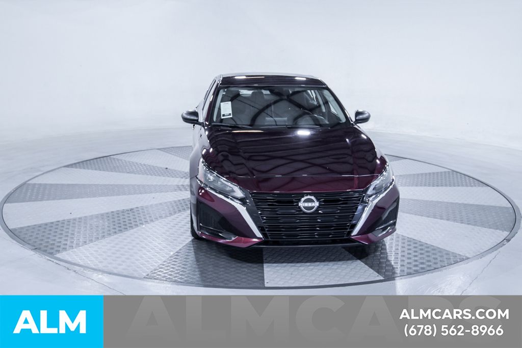 Used 2025 Red Nissan 2.5 SV image 15