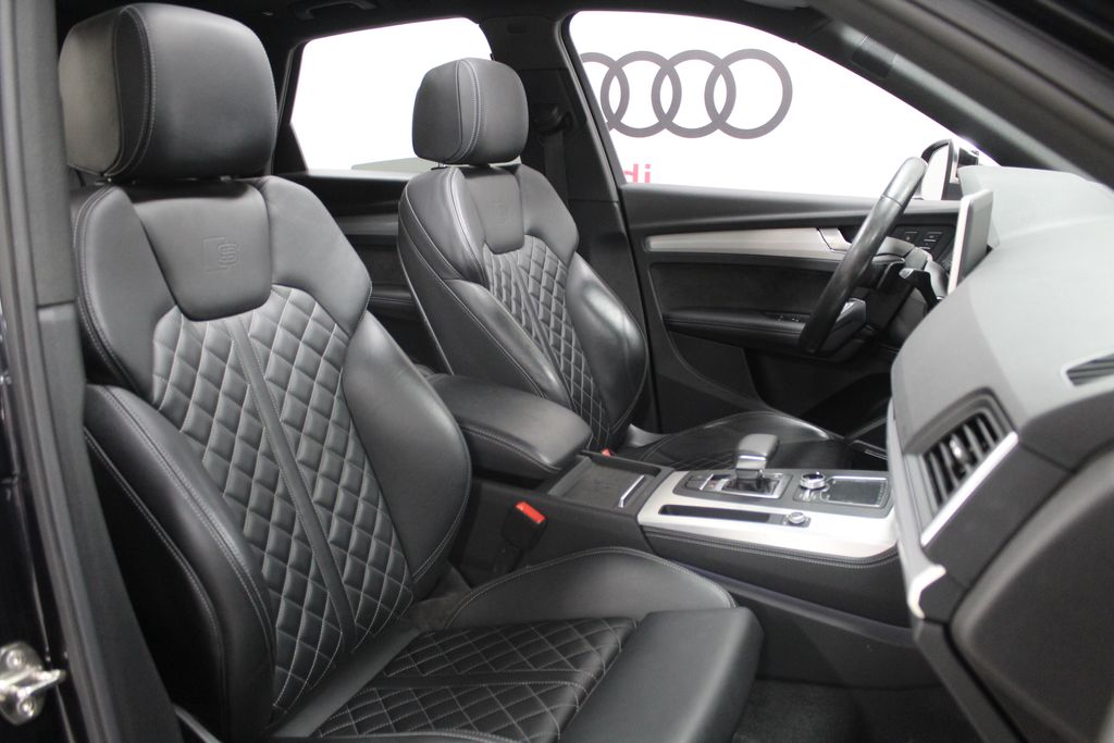 Thumbnail: 2020 Audi SQ5 - 28