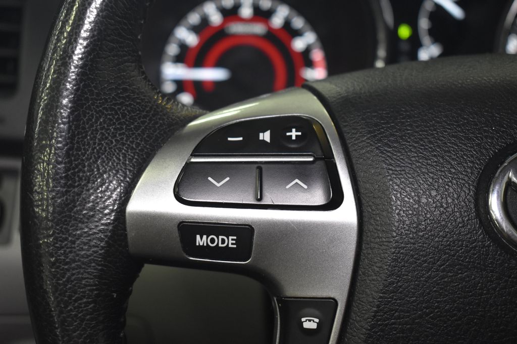 2013 Toyota Highlander Plus 20