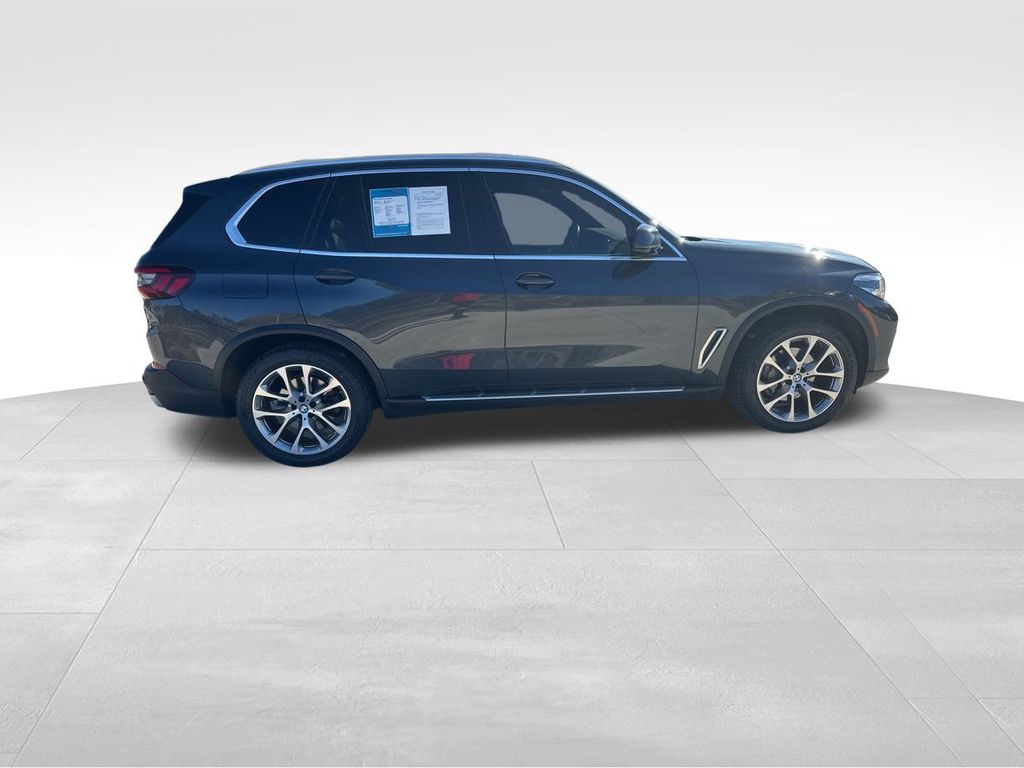 2022 BMW X5 xDrive40i 11