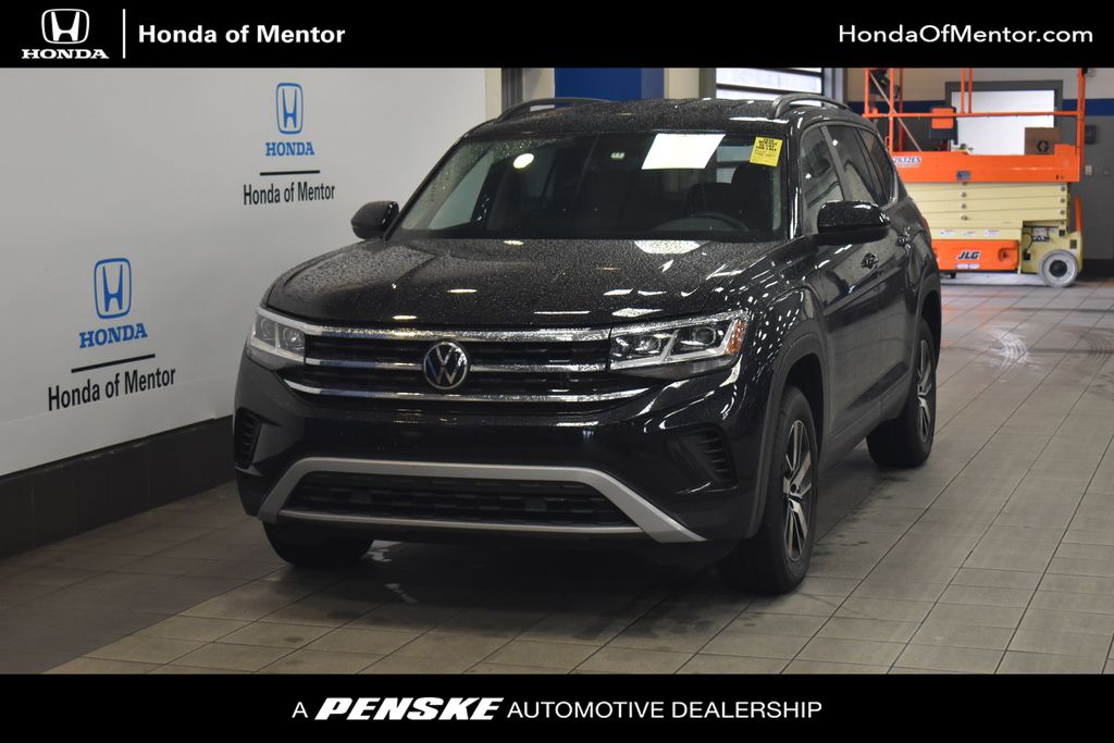 Thumbnail: 2022 Volkswagen Atlas - 1