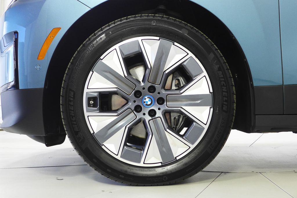 Thumbnail: 2024 BMW iX - 5