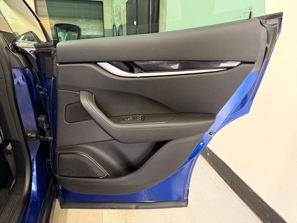 Thumbnail: 2020 Maserati Levante - 24