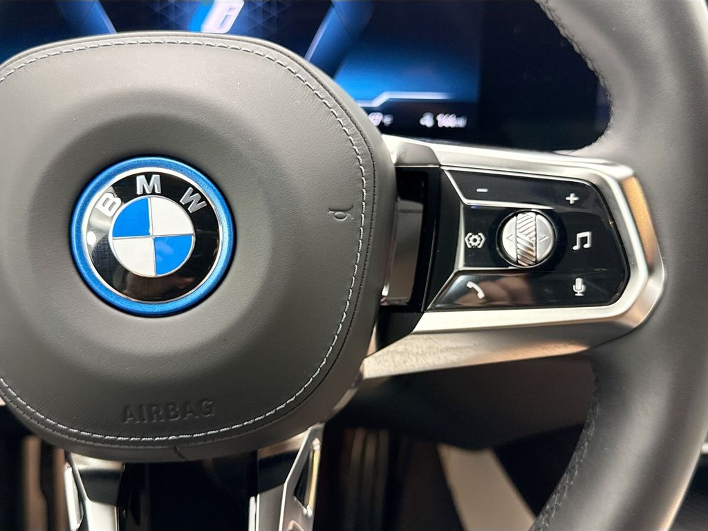 Thumbnail: 2023 BMW i7 - 12