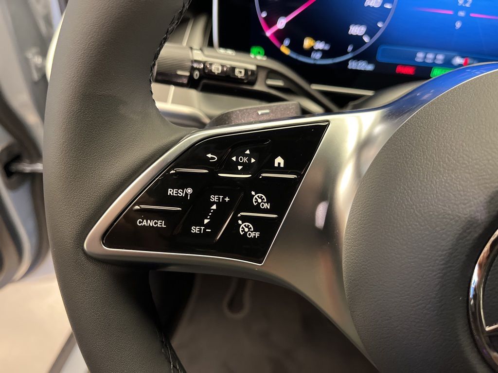 Thumbnail: 2026 Mercedes-Benz GLC - 15