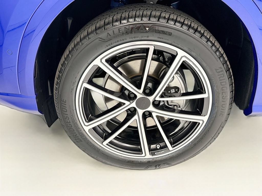 Thumbnail: 2026 Audi Q5 - 30