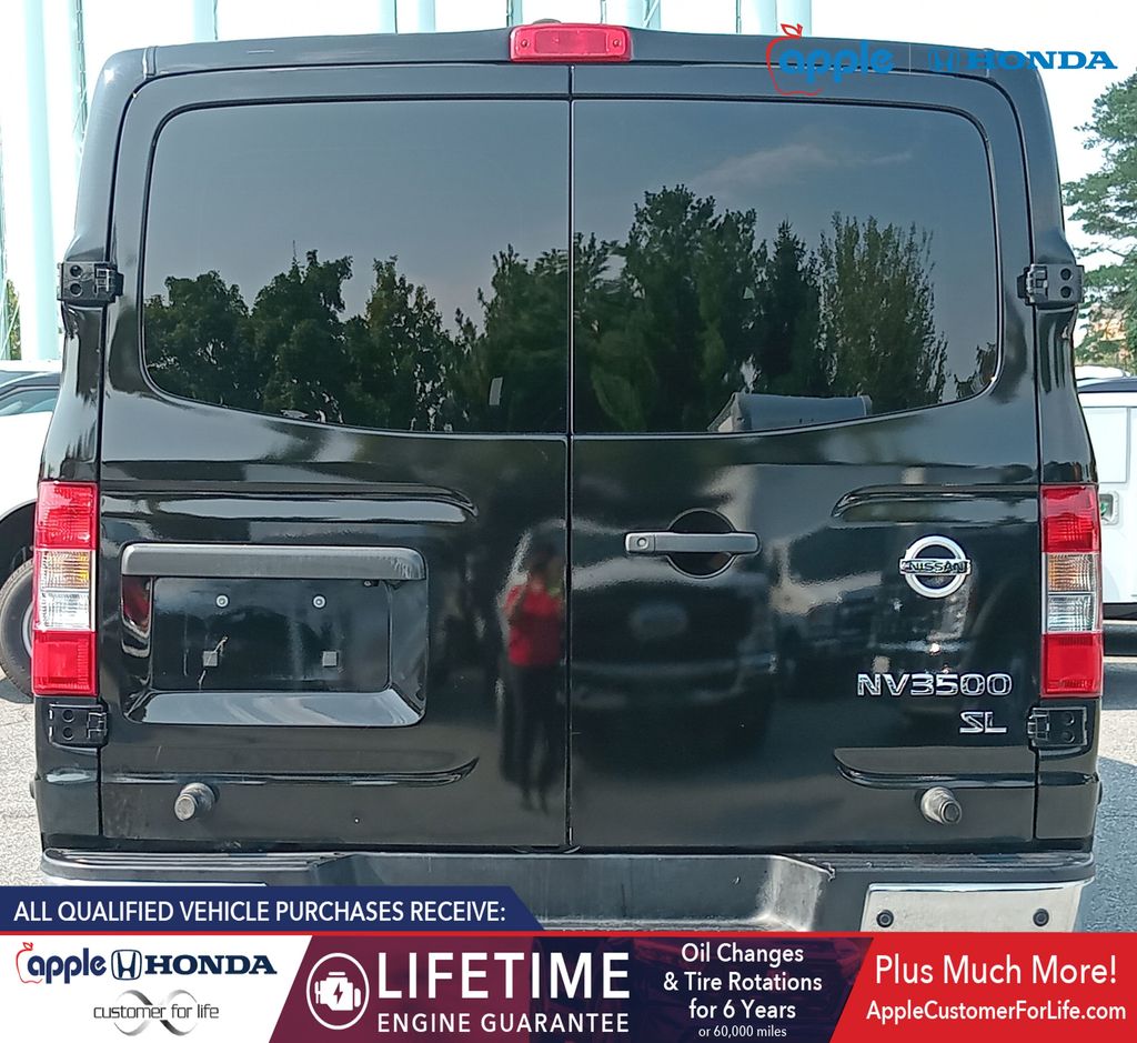 2018 Nissan NV Passenger NV3500 HD SL V8