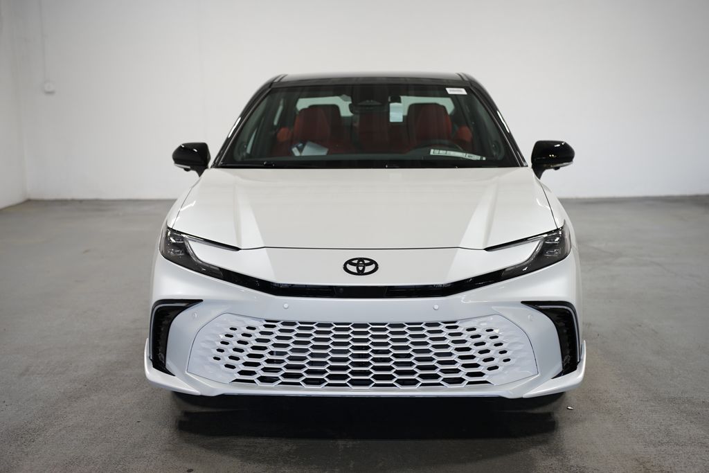 2025 Toyota Camry XSE 2