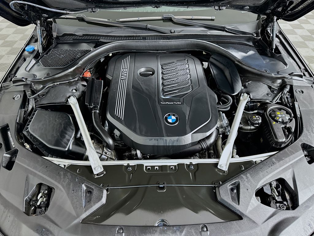 Thumbnail: 2025 BMW 8 Series - 31