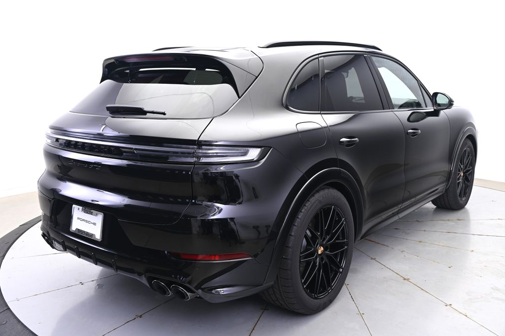 Thumbnail: 2025 Porsche Cayenne - 7