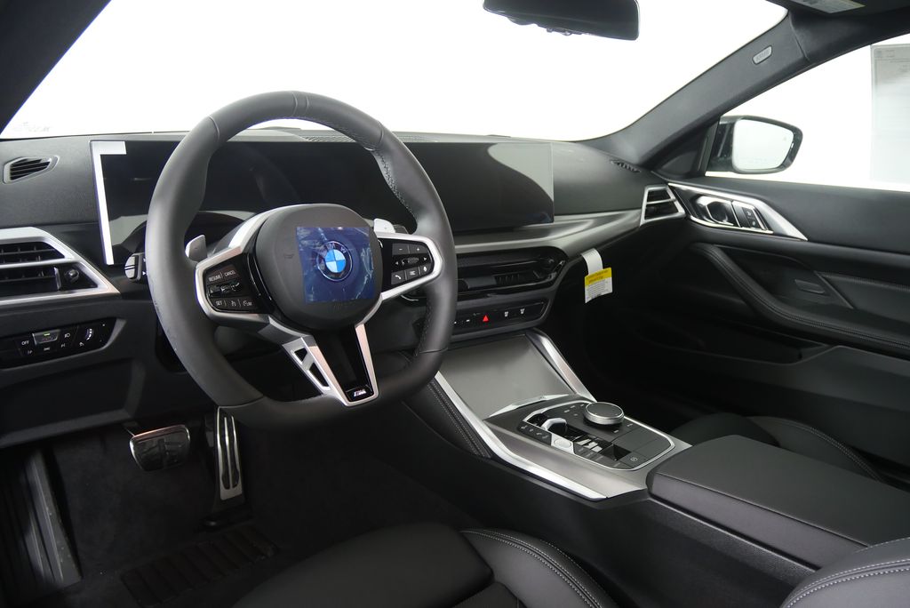 Thumbnail: 2026 BMW 4 Series - 14