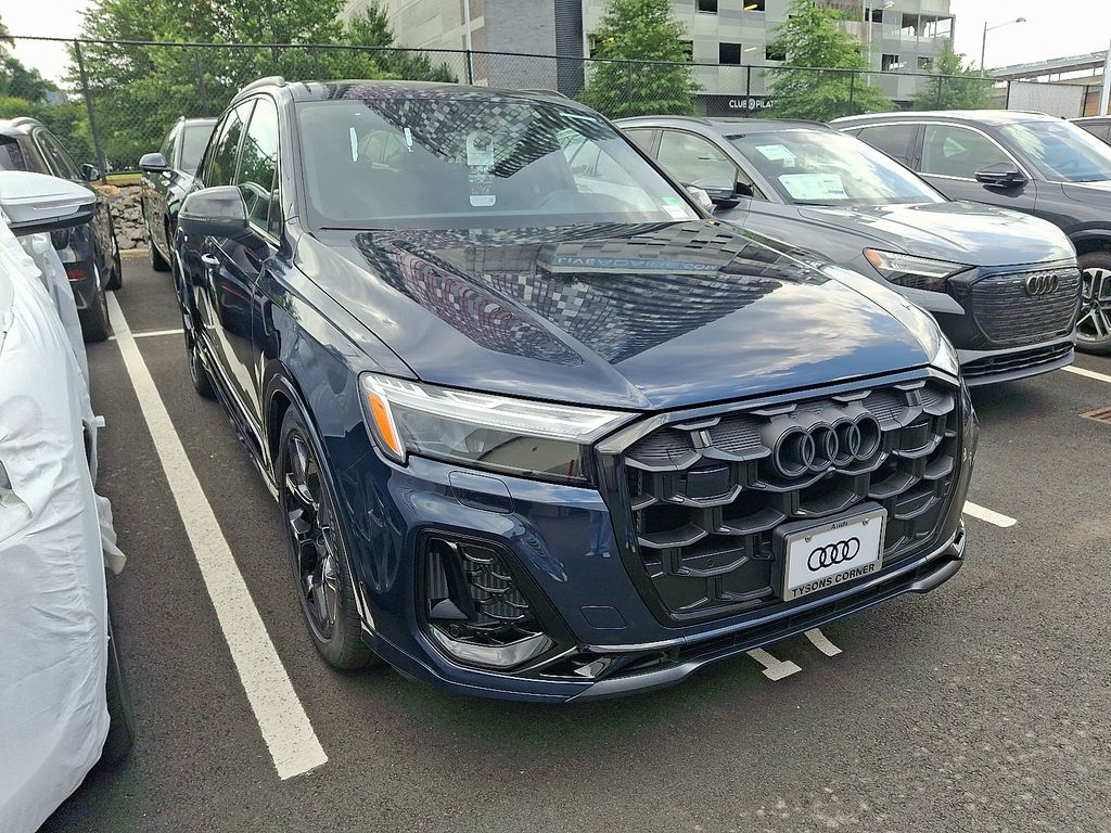 Thumbnail: 2025 Audi SQ7 - 3