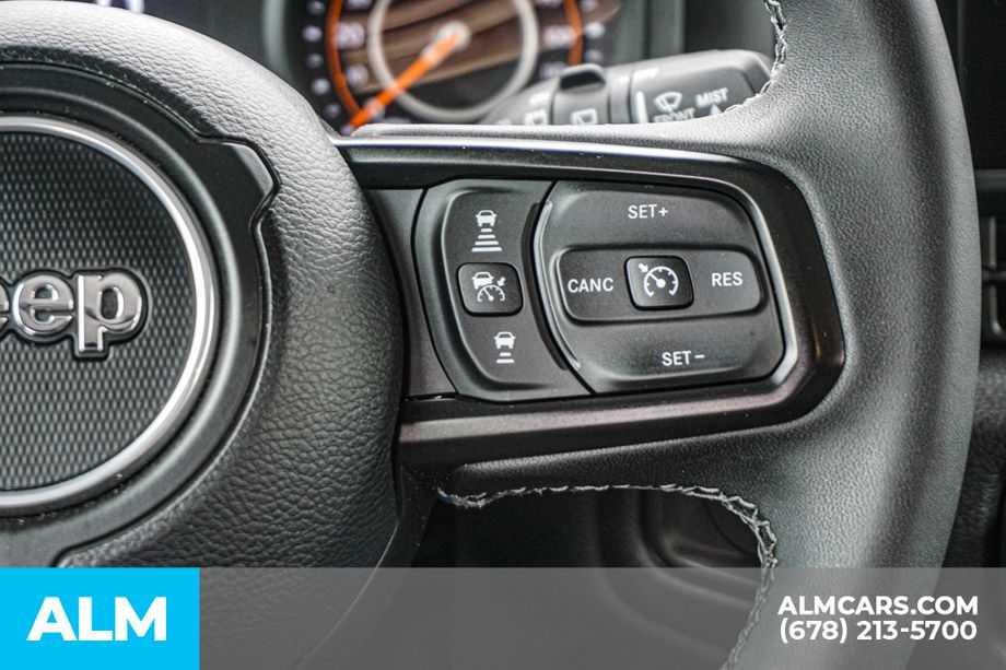 Used 2025 White Jeep Sport S image 31