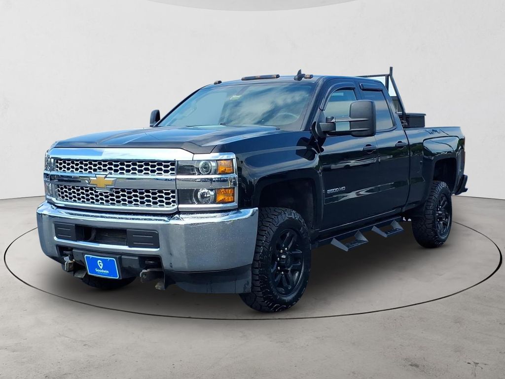 Black 2019 Chevrolet Silverado 2500HD Pickup Truck Four-Wheel Drive 6-Speed Automatic Overdrive