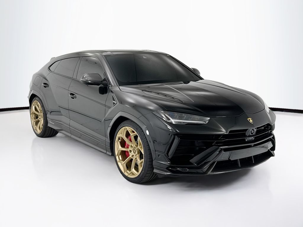 Thumbnail: 2023 Lamborghini Urus - 3