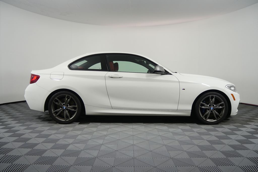 Thumbnail: 2016 BMW 2 Series - 2