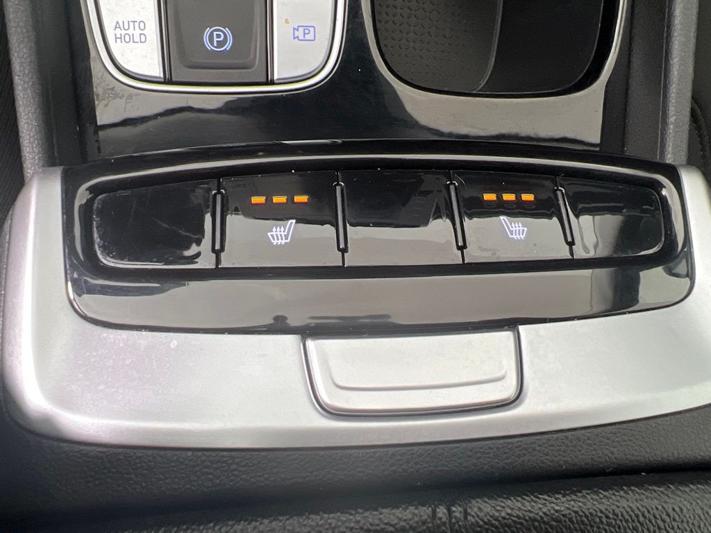 Certified Used 2023 Gray Hyundai SEL image 5