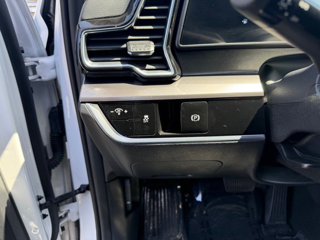 Used 2025 Kia Sportage SUV