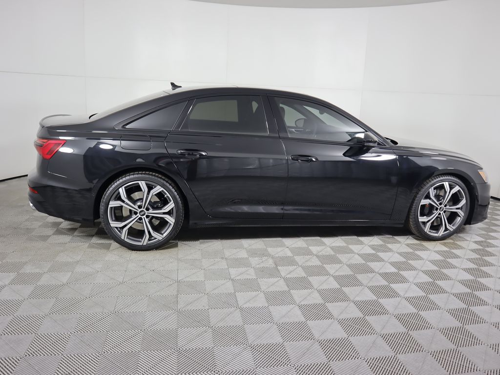 Thumbnail: 2025 Audi S6 - 4