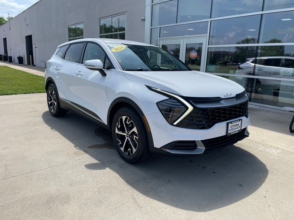 2024 Kia Sportage EX FWD