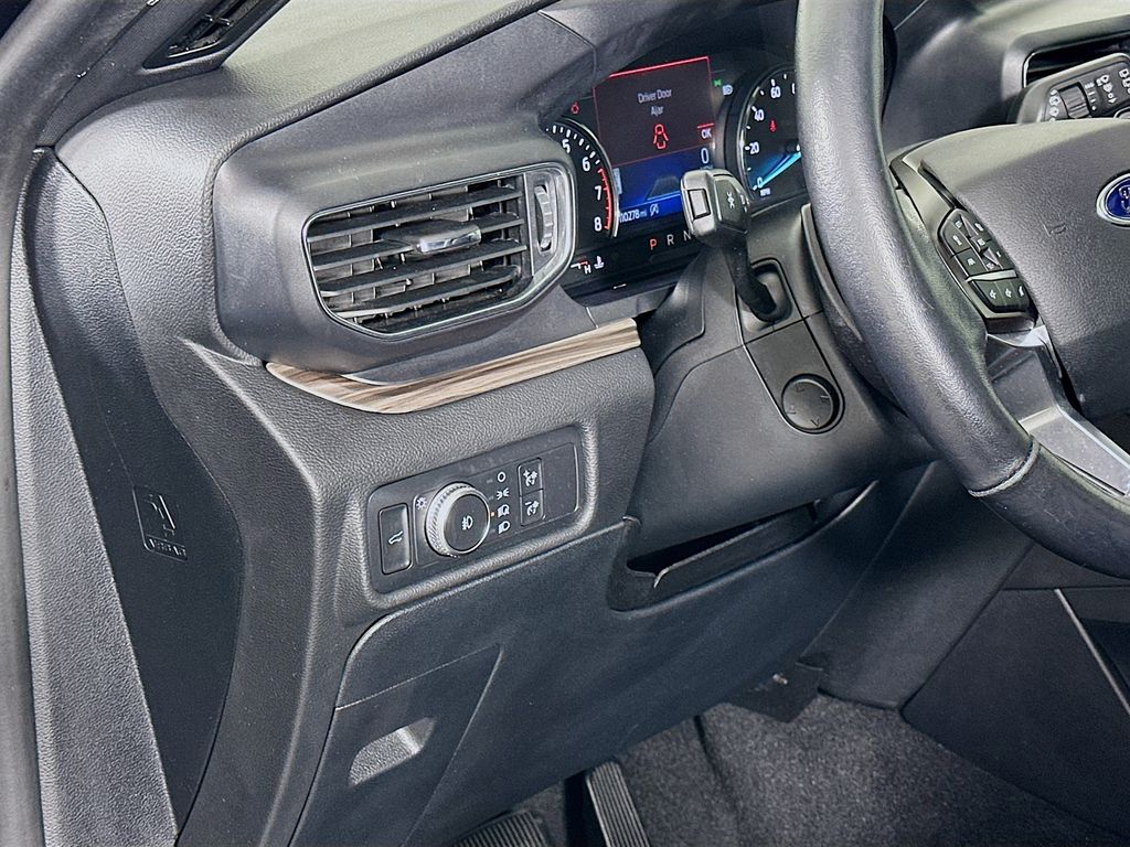 Thumbnail: 2020 Ford Explorer - 10