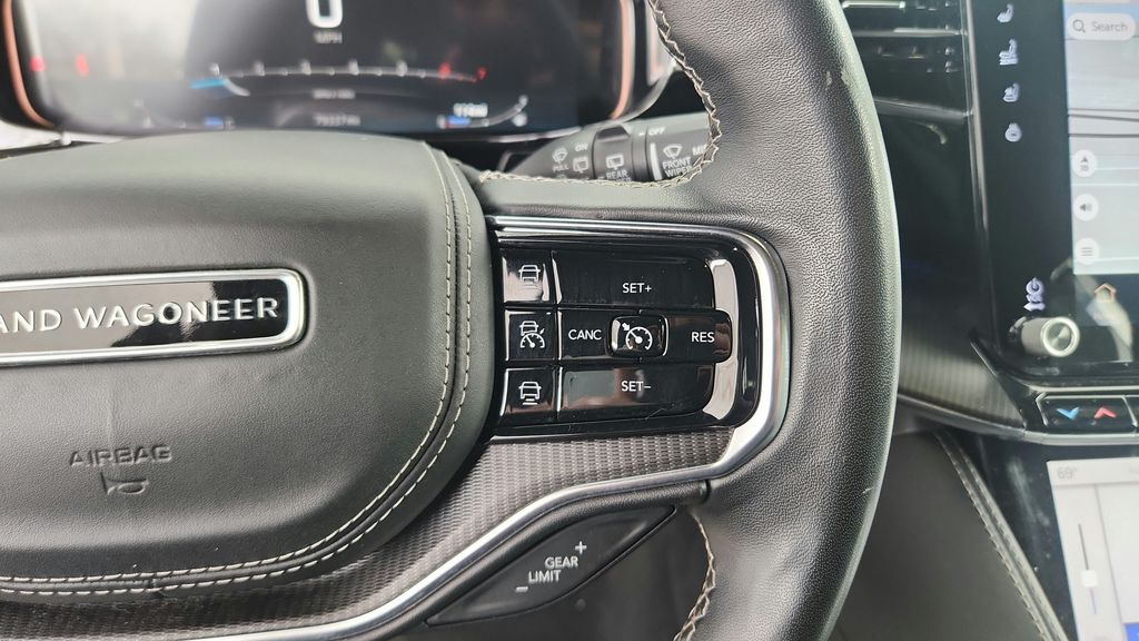 2024 Jeep Grand Wagoneer L