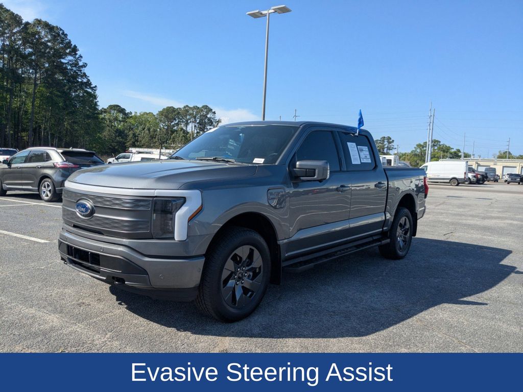 2023 Ford F-150 Lightning LARIAT