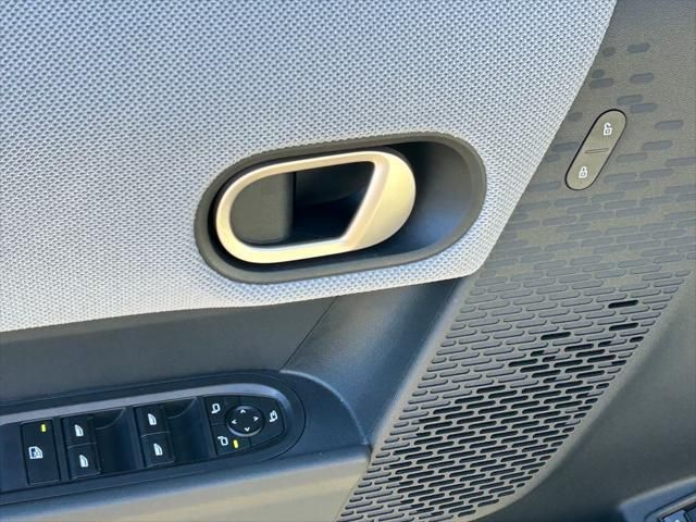 Thumbnail: 2026 MINI Cooper - 12