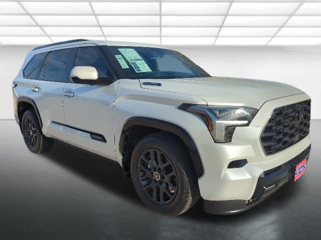 White (Wind Chill Pearl) 2024 Toyota Sequoia Platinum 4WD SUV / Crossover Four-Wheel Drive Automatic