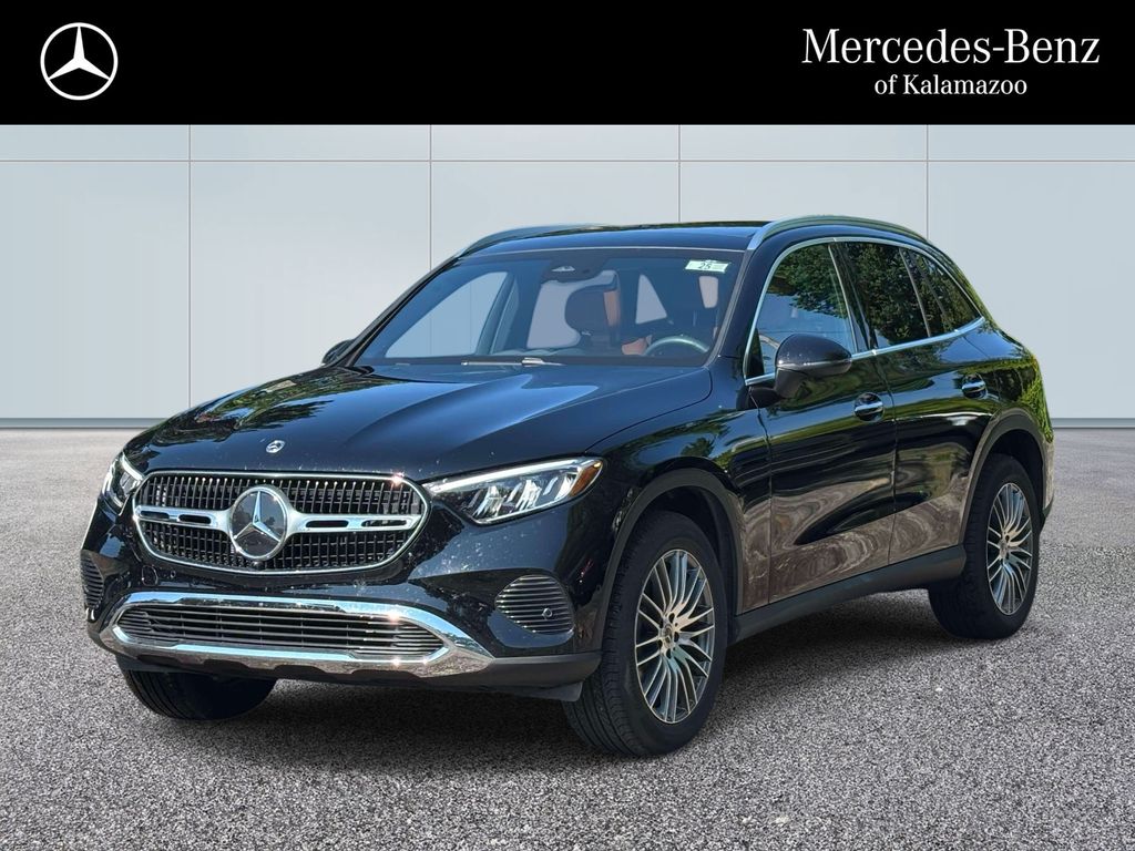 2026 Mercedes-Benz GLC 300 4MATIC