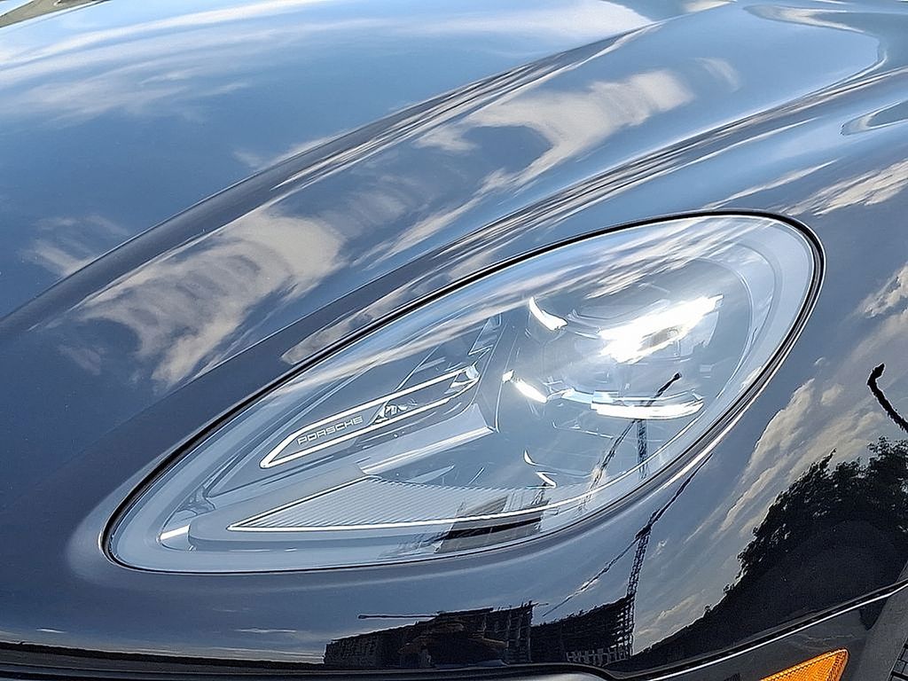 Thumbnail: 2025 Porsche Macan - 11