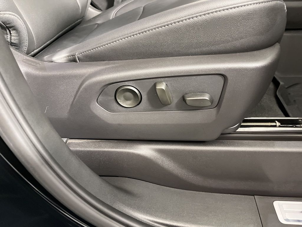 Thumbnail: 2024 GMC Sierra 2500 - 7