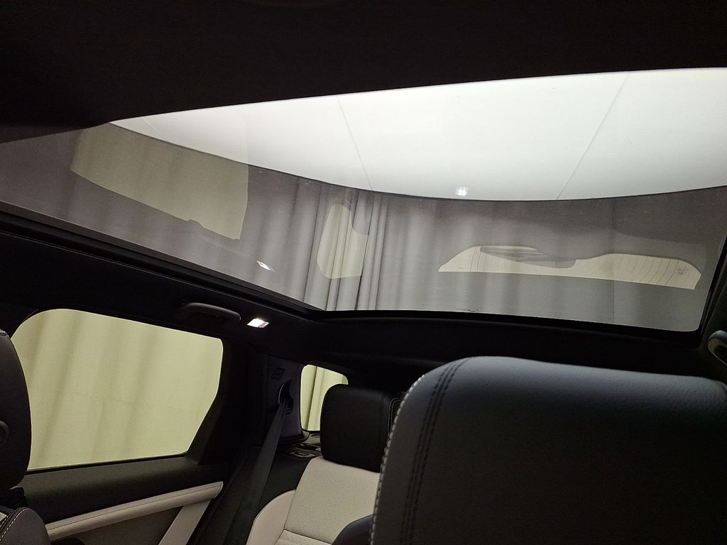 Thumbnail: 2026 Land Rover Discovery Sport - 11