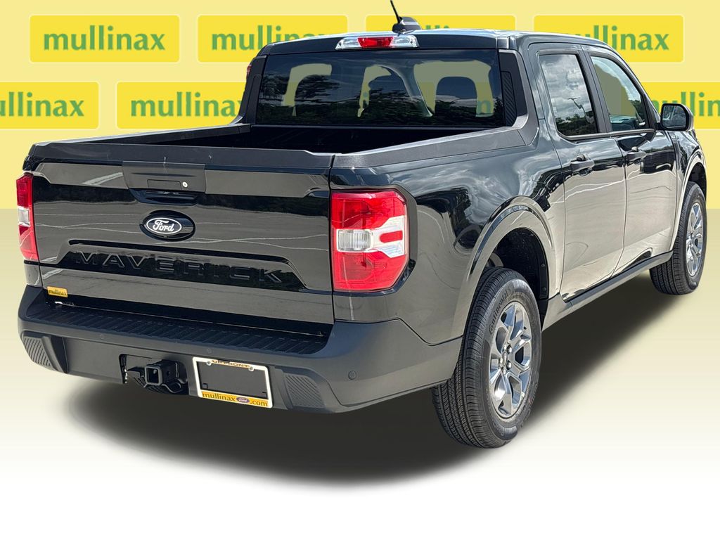 New 2026 Black Ford XLT image 4