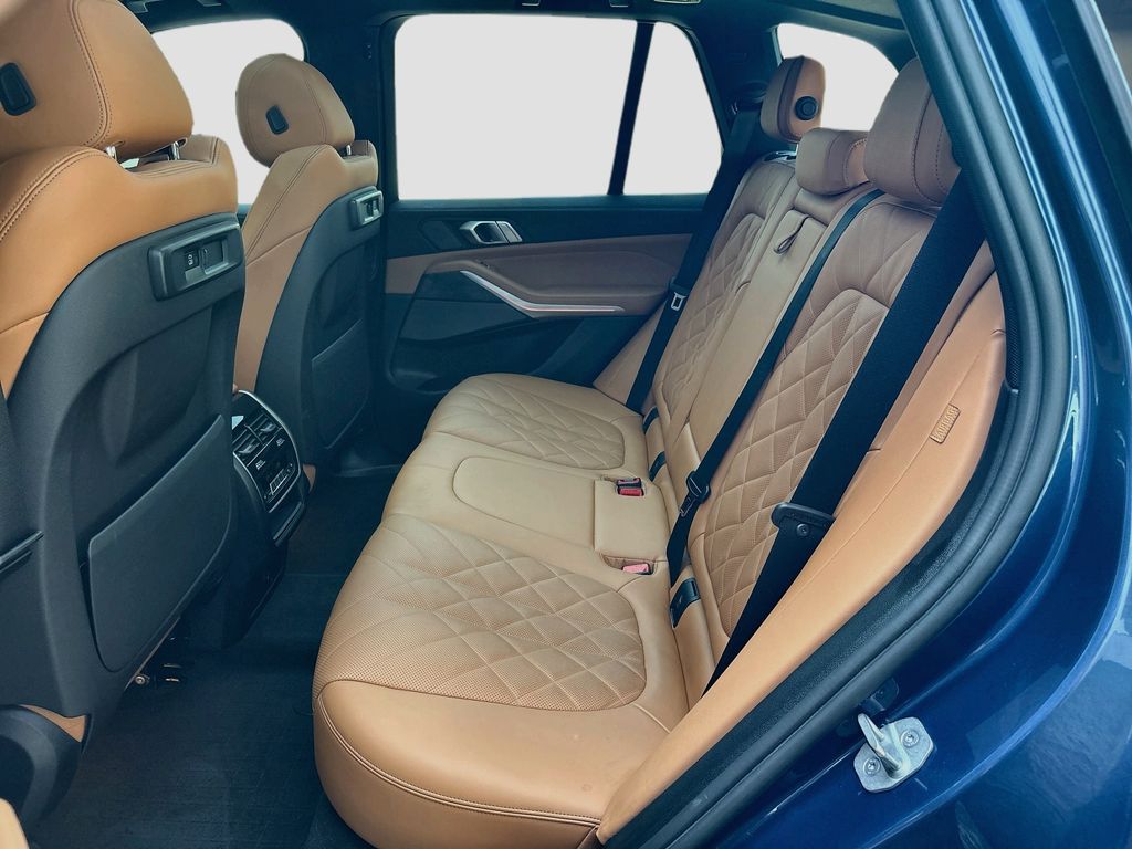 Thumbnail: 2023 BMW X5 - 21