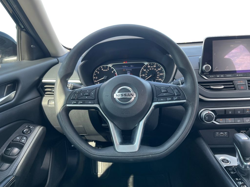 Used Car 2022 Nissan Altima  2.5 Sv For Sale Under $20,000 In Taylor, Texas