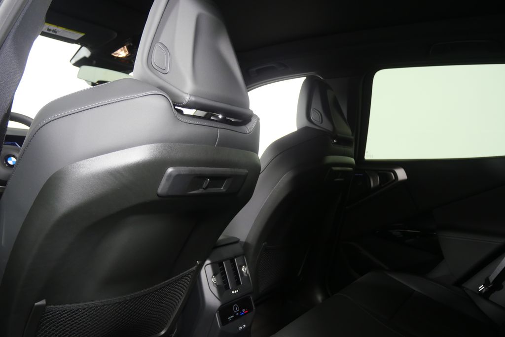 Thumbnail: 2026 BMW X3 - 18