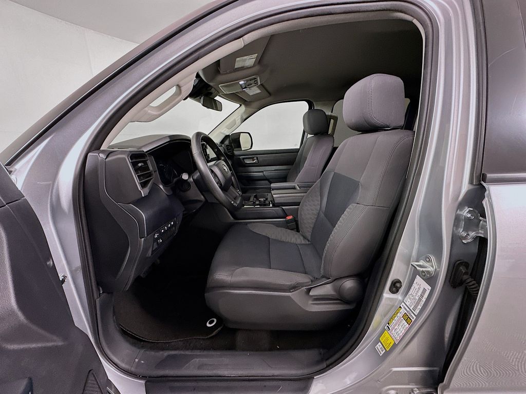 Thumbnail: 2024 Toyota Tundra - 20