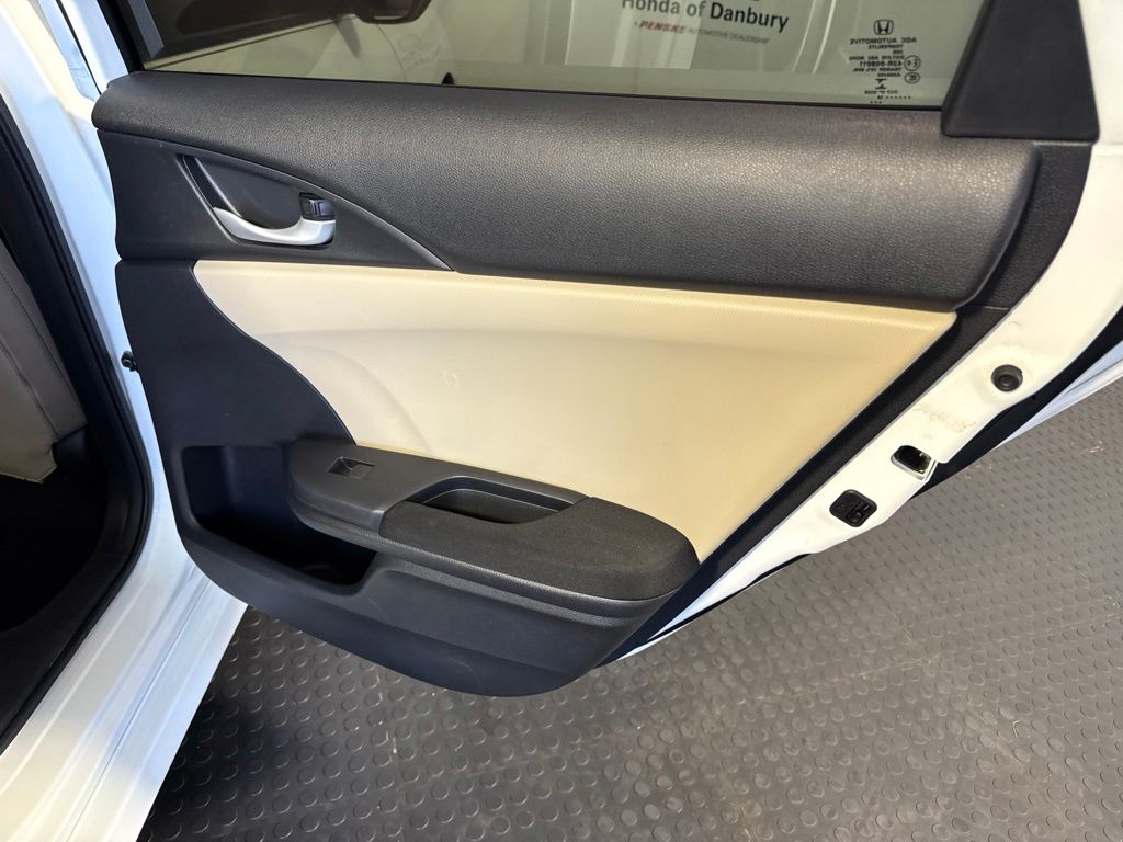 Thumbnail: 2016 Honda Civic - 7