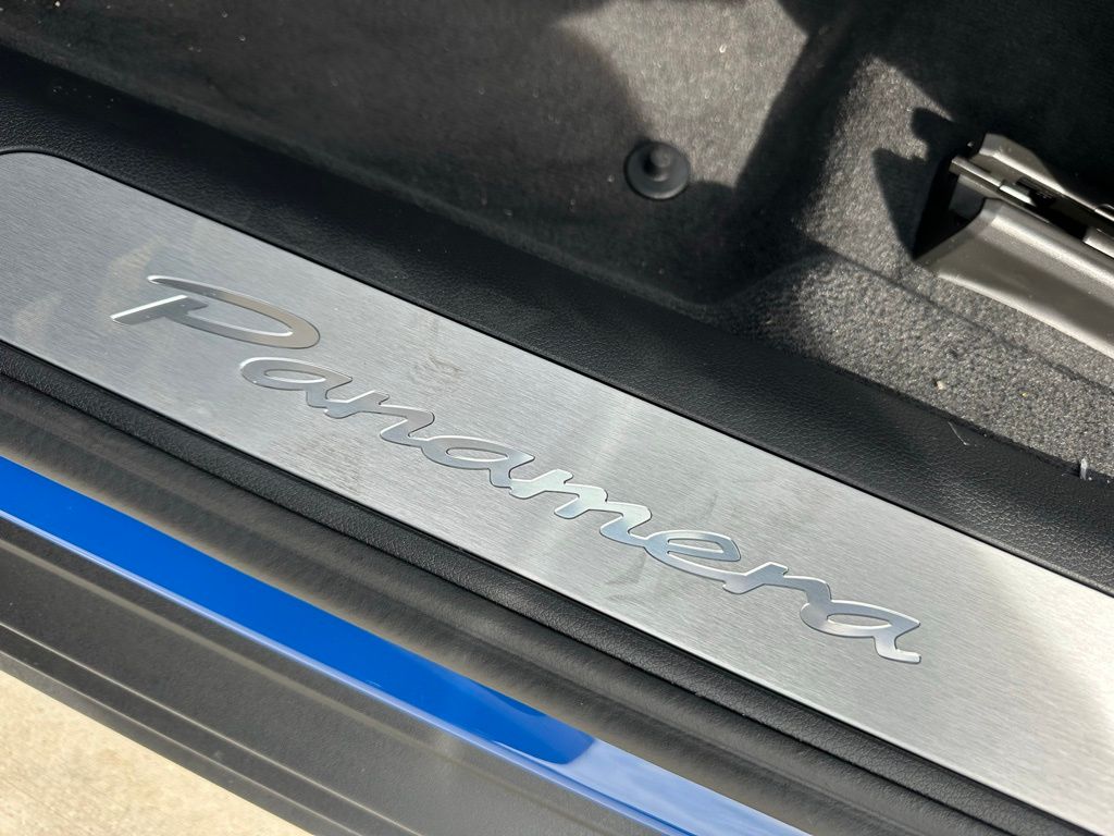 Thumbnail: 2026 Porsche Panamera - 16
