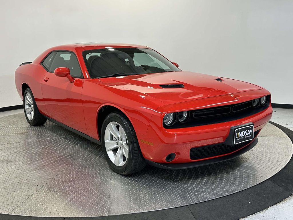Torred Clearcoat 2023 Dodge Challenger SXT RWD Coupe Rear-Wheel Drive 8-Speed Automatic