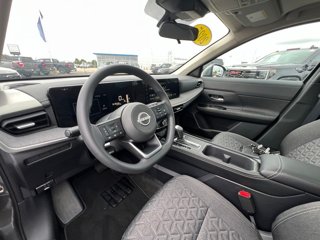 Certified Used 2025 Gun Metallic Nissan SV image 7
