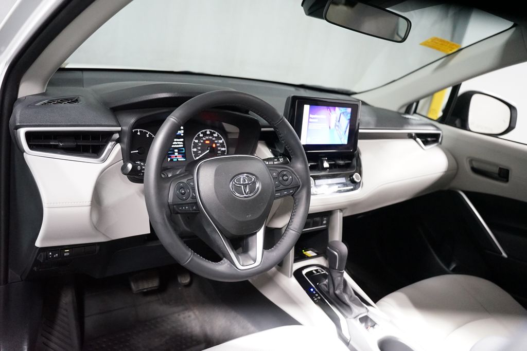 Thumbnail: 2023 Toyota Corolla Cross - 11