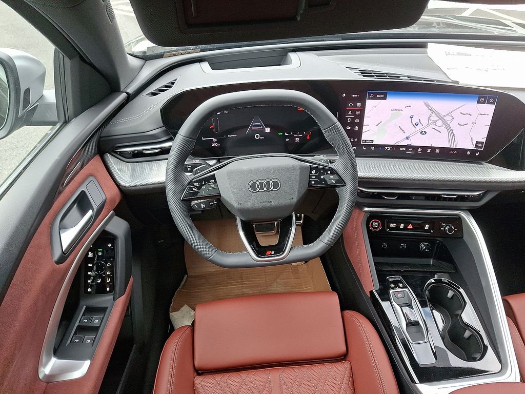 Thumbnail: 2025 Audi SQ5 - 8