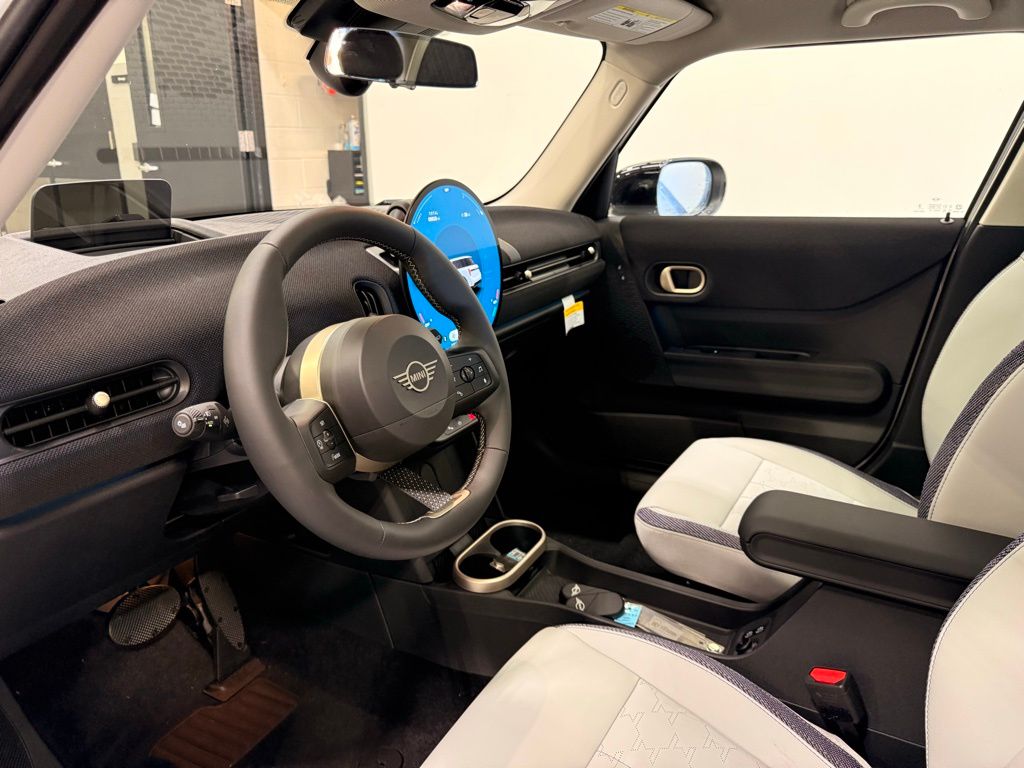 Thumbnail: 2025 MINI Cooper - 11