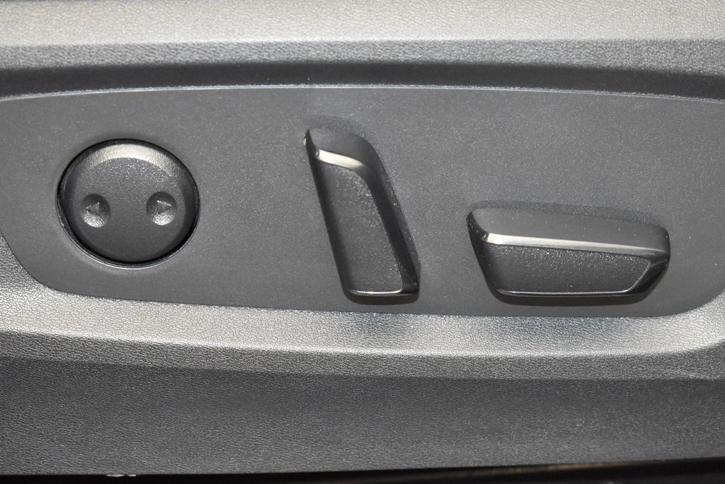 Thumbnail: 2025 Nissan Pathfinder - 26