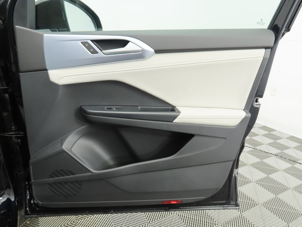 Thumbnail: 2025 Volkswagen Taos - 26